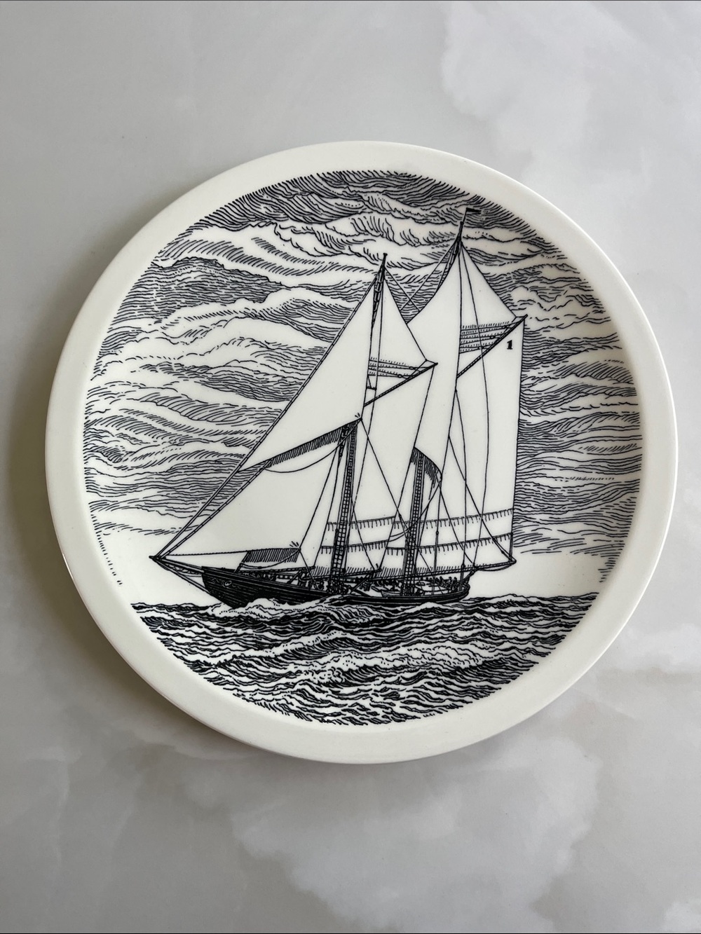Wedgwood Bluenose Plate Historical Canadian Vessels Rowley Murphy Schooner 1956.